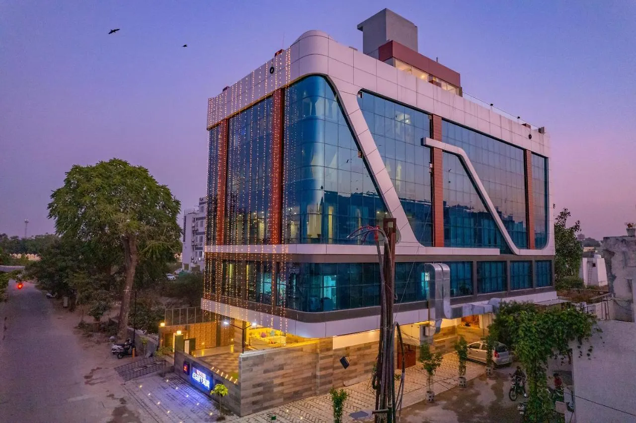 Pax Hotel Grand Blue 3 Min Walk From Udaipur City Railway Station