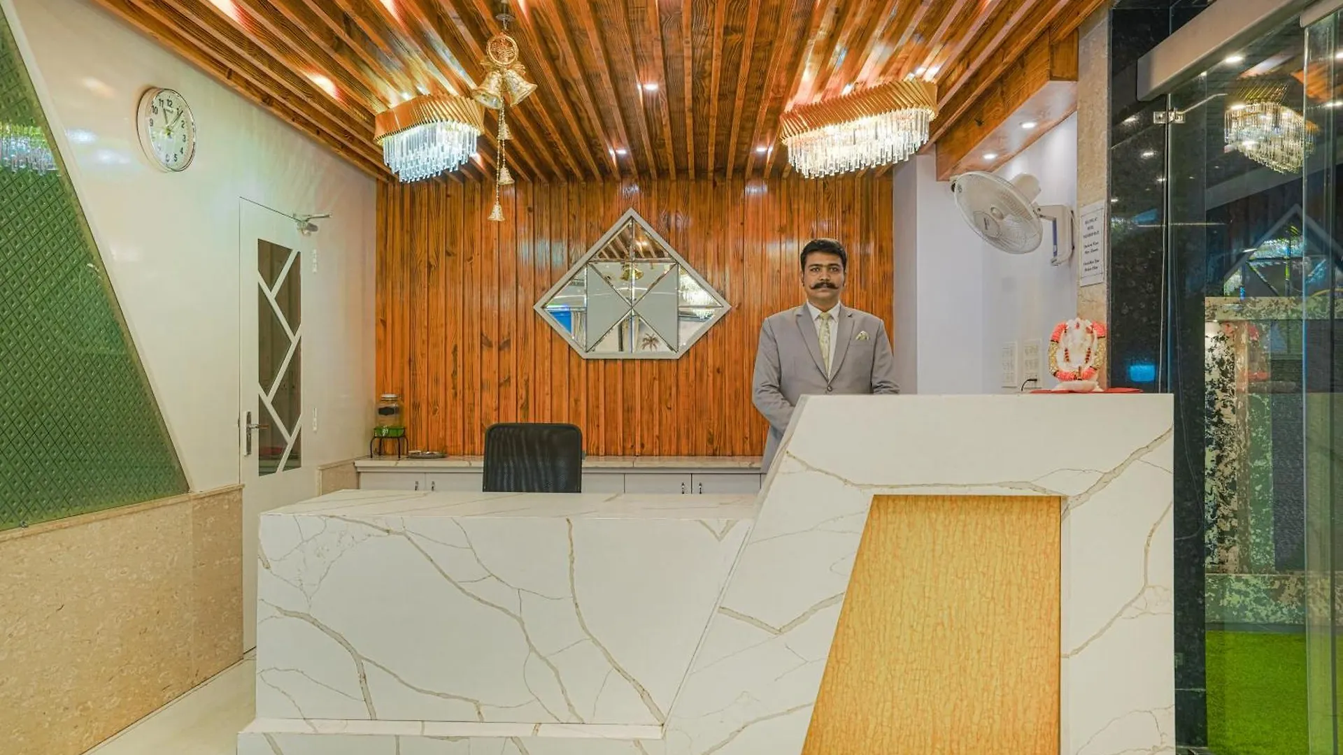Pax Hotel Grand Blue 3 Min Walk From Udaipur City Railway Station