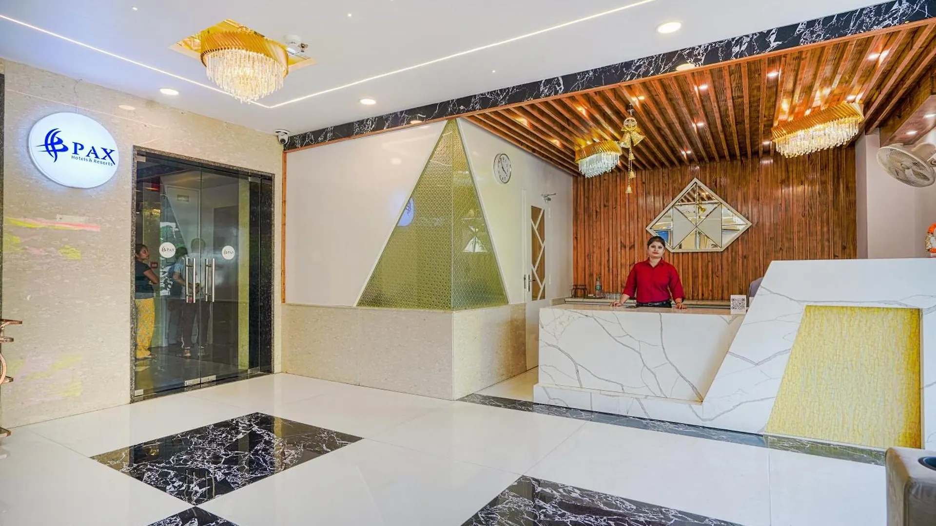 Pax Hotel Grand Blue 3 Min Walk From Udaipur City Railway Station