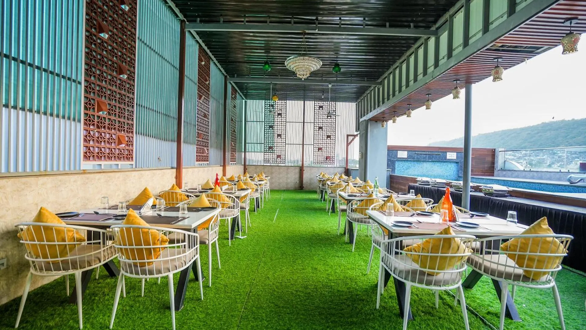 Pax Hotel Grand Blue 3 Min Walk From Udaipur City Railway Station India