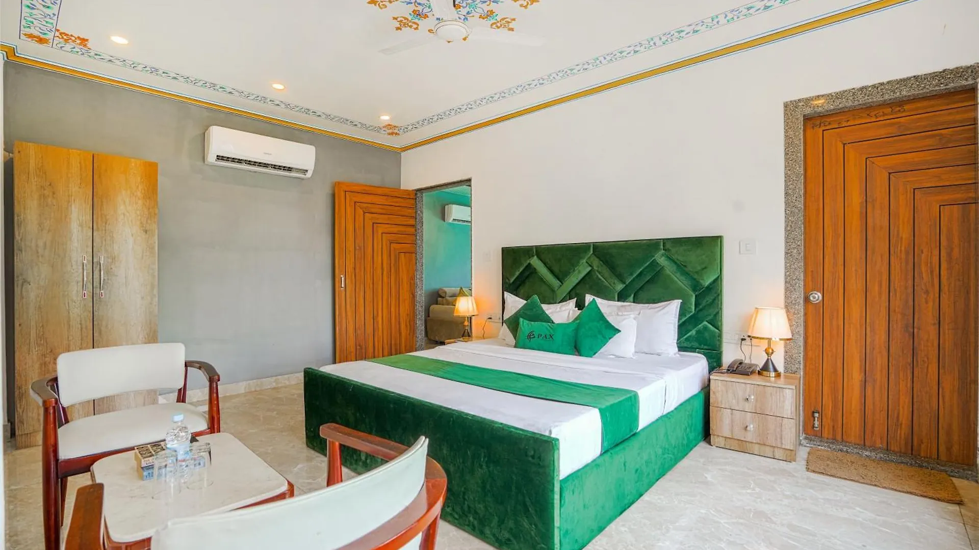 Pax Hotel Grand Blue 3 Min Walk From Udaipur City Railway Station
