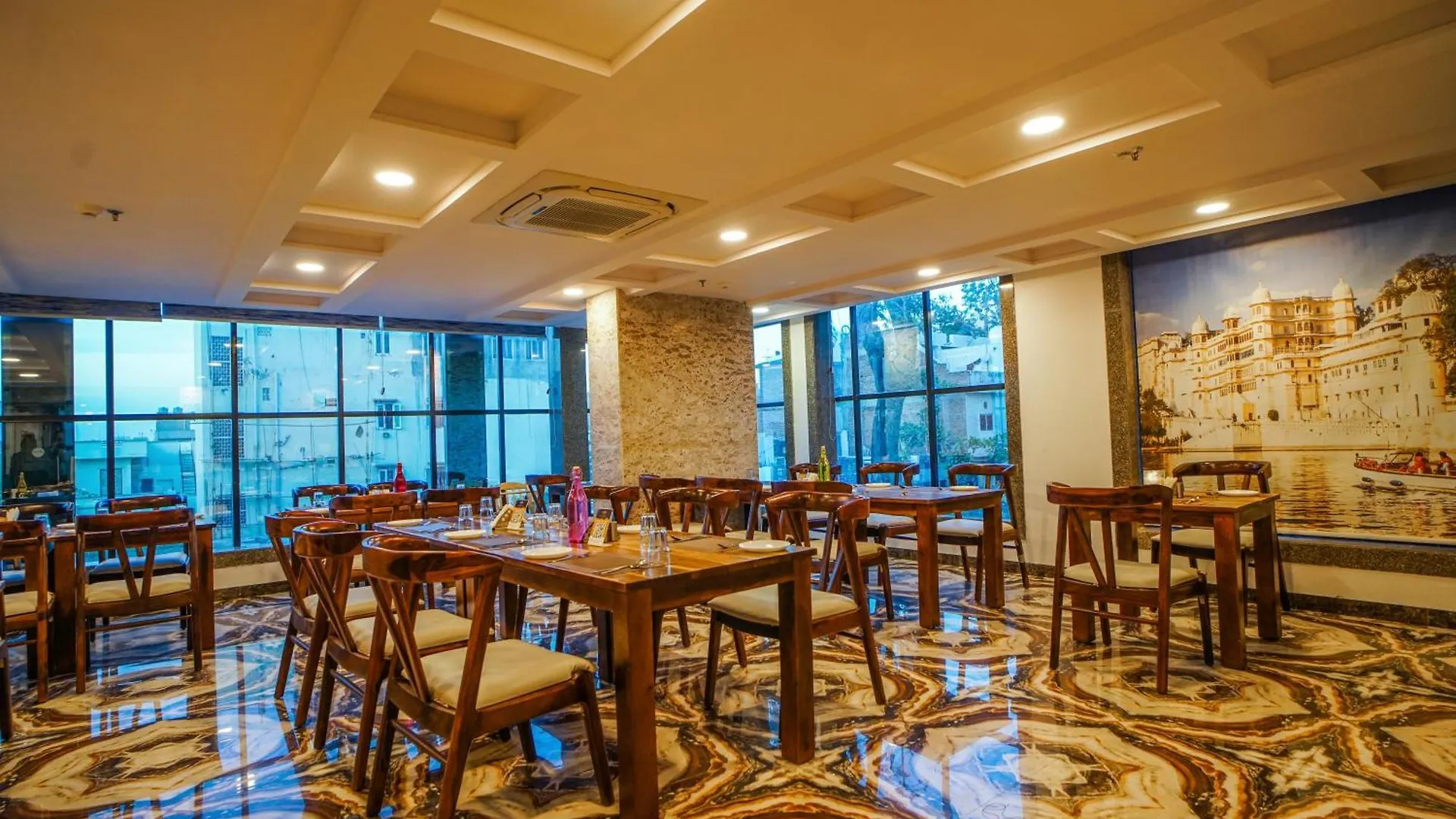 Pax Hotel Grand Blue 3 Min Walk From Udaipur City Railway Station 4*,  India