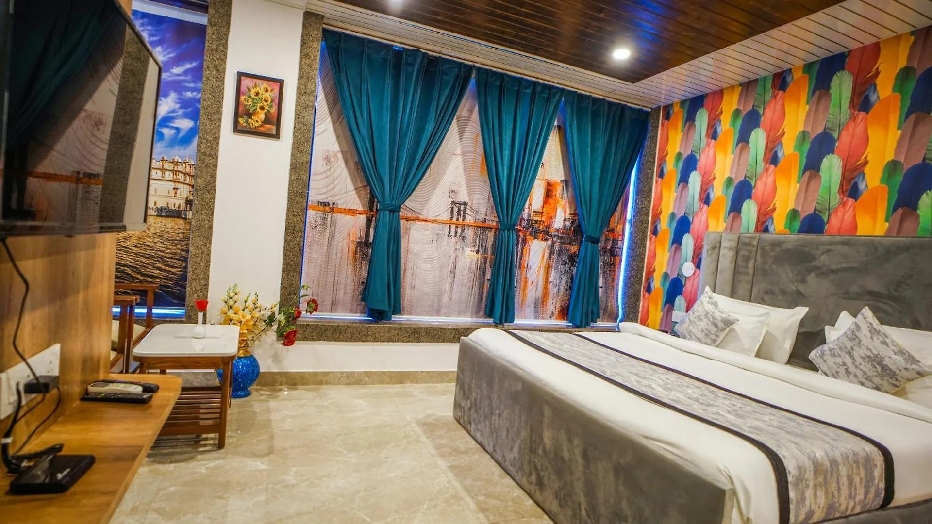 Pax Hotel Grand Blue 3 Min Walk From Udaipur City Railway Station