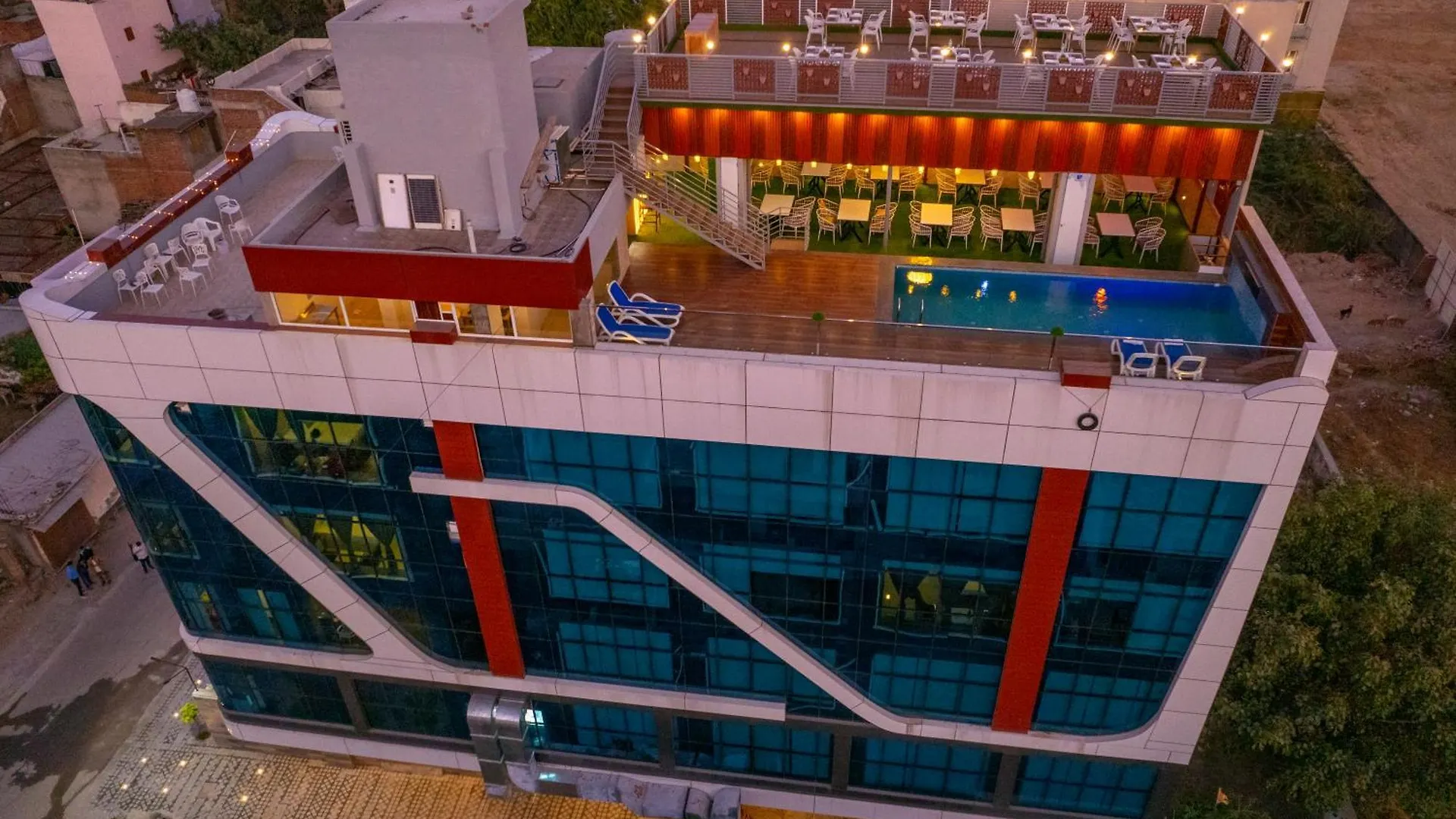 Pax Hotel Grand Blue 3 Min Walk From Udaipur City Railway Station